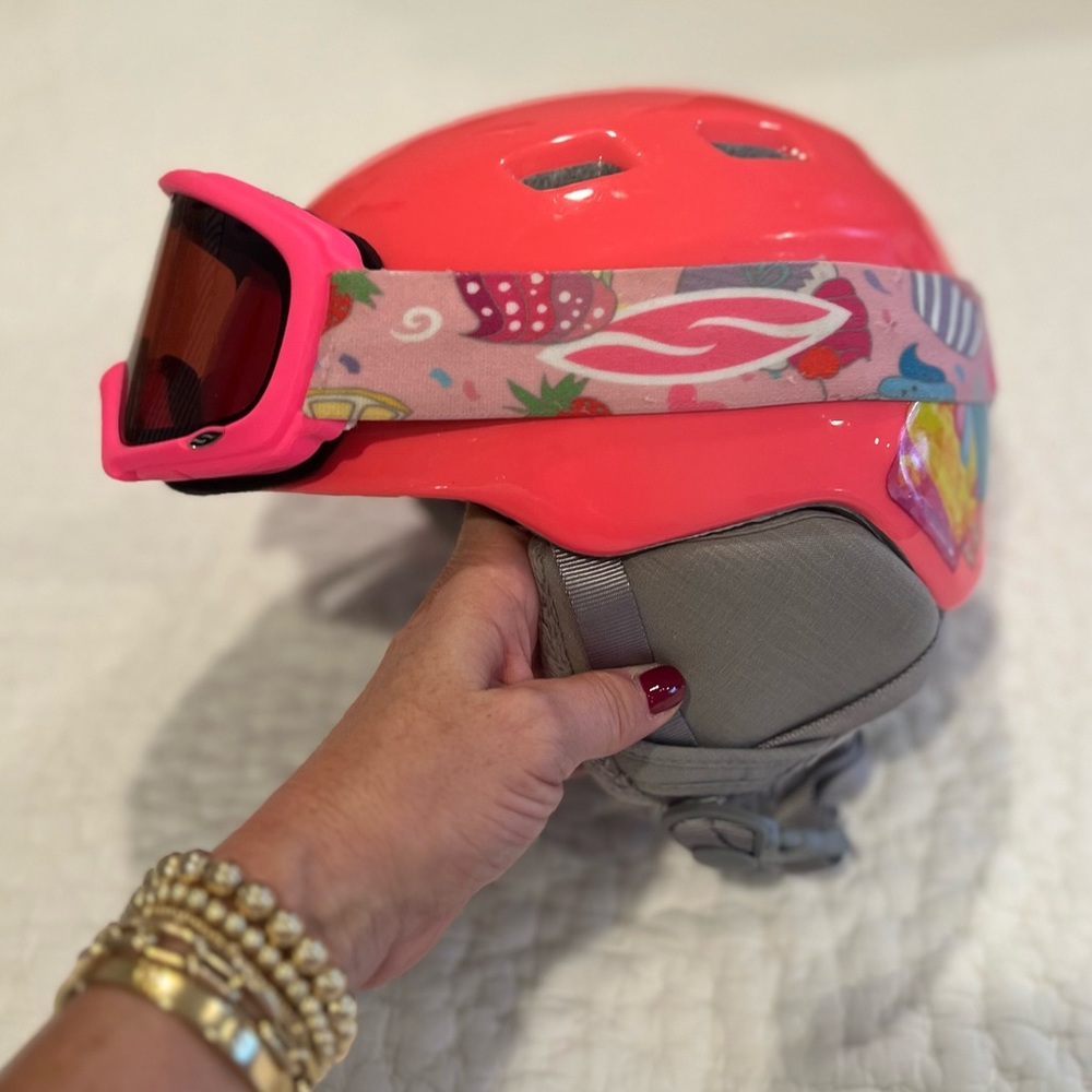 Girls Smith Zoom Jr. Ski Helmet and Goggles